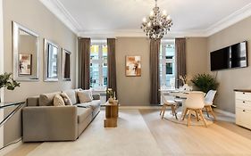 Exclusive And Spacious Apartment In City Center
